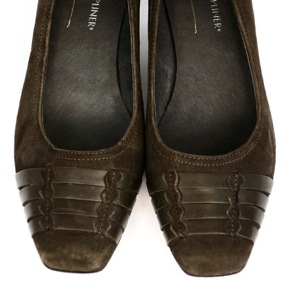 Donald J Pliner Sanchi Blunt Toe 2" Kitten Heel - Picture 3 of 7